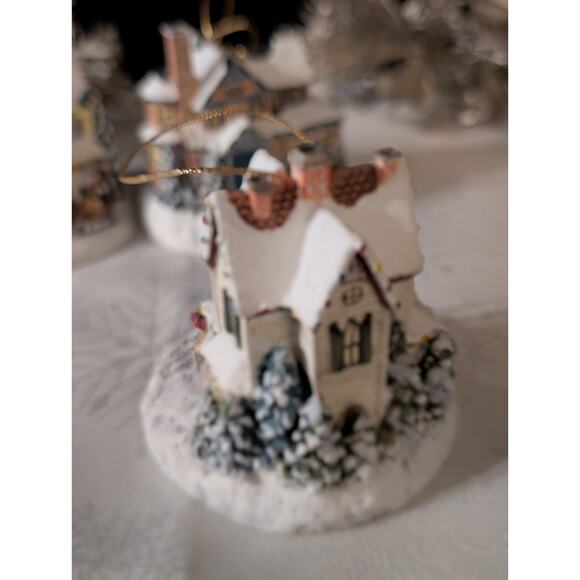 Thomas Kinkade Winter Memories Illuminated Ornament Collection 2000 – Lot of... - Picture 13 of 16